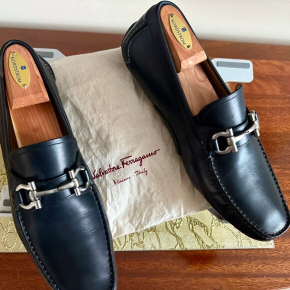 Salvatore Ferragamo Mens Parigi Gancini Black Leather Loafer Sz 9.5D, Excellent - Picture 1 of 11